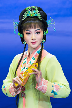 新编越剧《二泉映月》唱腔设计胡梦桥与陈国良简介