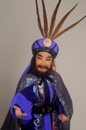龙酋长：方晓莹
