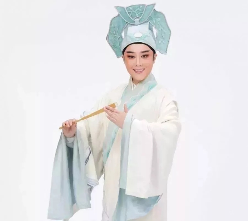 魏春芳