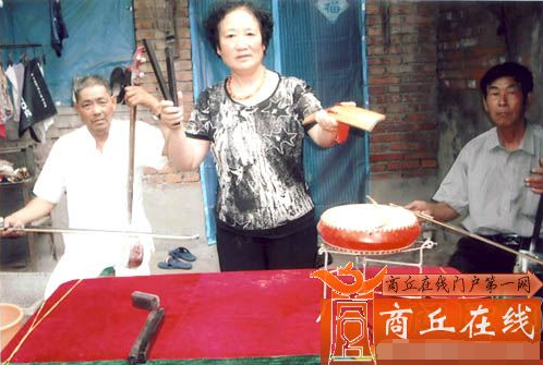 吴宗俭之女吴桂莲的河南坠子剧团