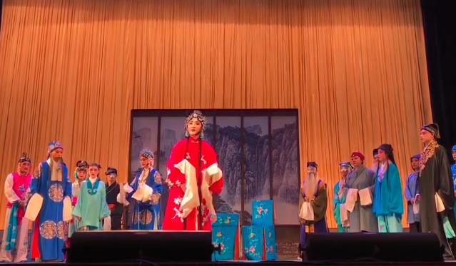 济南市京剧院演出京剧《铡判官》《锁麟囊》