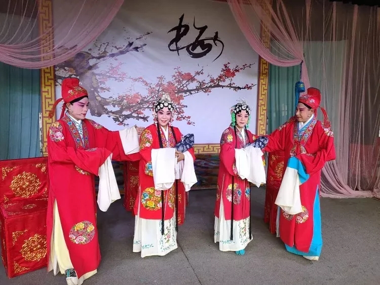 评剧状元与乞丐